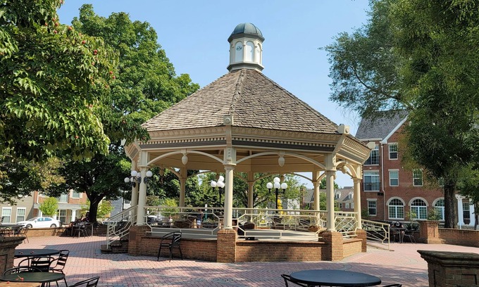 Frederick Casa | Quite Gem Near Downtown Frederick