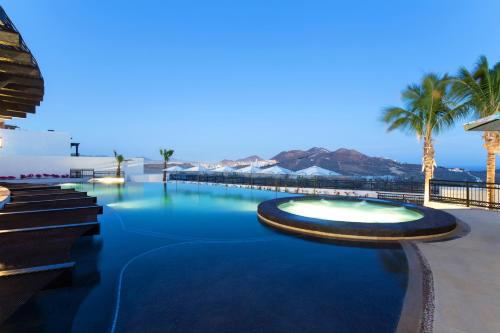 Paraíso Escondido Complejo | Quivira Los Cabos Condos and Homes -Vacation Rentals