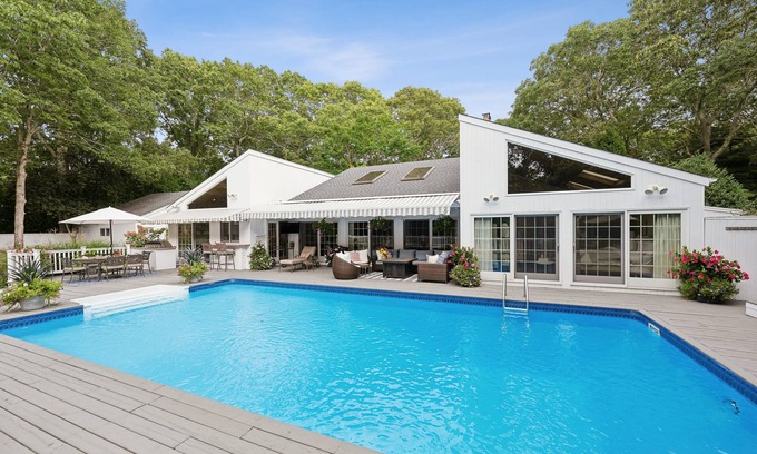 Quogue Casa | Quogue Village Contemporary with Pool, Spa, & Har-Tru Tennis Court