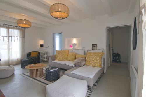 La Celle-sous-Gouzon Casa | Rénovation d'Architecte- Mer &Phare à pied