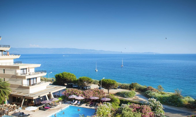 Ajaccio Apartamento | Rés. Les Calanques, T2 2-4 pers. by Interhome