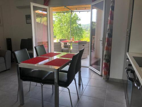 Saint-Martin-d'Ardeche Casa | Résidence Château Saint Martin