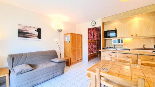 Flaine Apartamento | Résidence Castor - Studio rénové avec casier à ski · Proche des pistes · Balcon MAE-7394