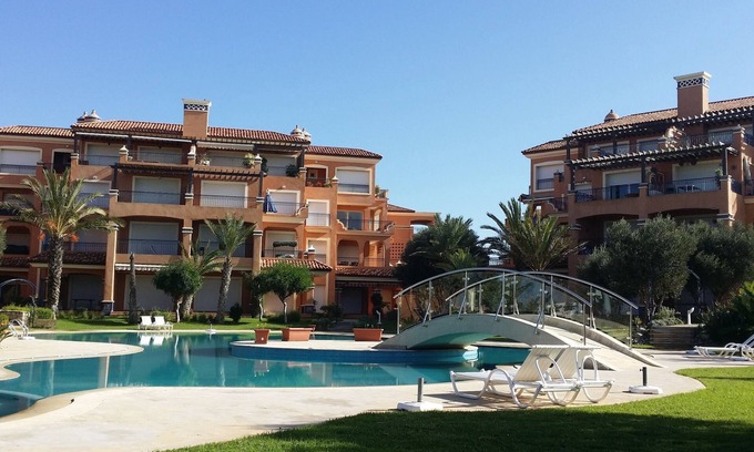 Skhirat Apartamento | Résidence du Golf en Bouznika-Plage con 2 piscinas;