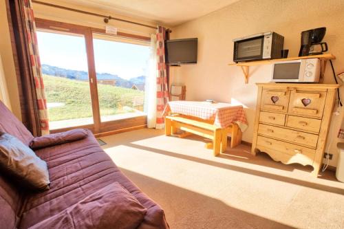 Notre-Dame-de-Bellecombe Apartamento | Résidence Le Chambet - Studio calme avec jardin MAE-3354