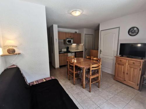 Reallon Apartamento | Résidence Gardette - Agréable T2 6 couchages avec wifi à Réallon A11 MAE-8601