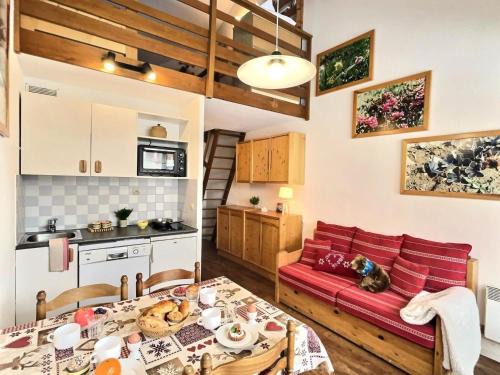 Val-d'Isere Apartamento | Résidence Le Chantelouve - Studio cabine avec mezzanine pour 5 personnes à Val d'Isère à 300m du centre du village et 450m des pistes MAE-1805
