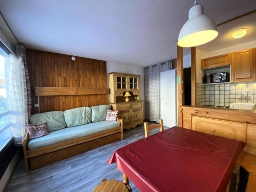 Val-Thorens Apartamento | Résidence Neves - VAL THORENS location: Studio pour 4 personnes dans un quartier animé (LES NEVES) MAE-9082