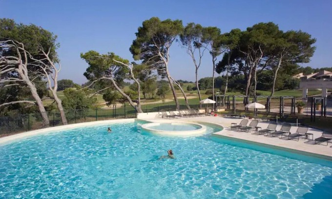 Saumane-de-Vaucluse Casa | Résidence Standing Golf de Saumane : Piscine, Tennis