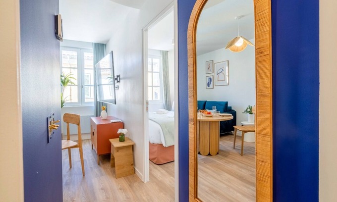 Old Town Apartamento | Résidence Saint-Tropez FENIERS
