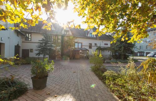 Gyor Hotel | Révész Hotel, Restaurant and Rosa Spa