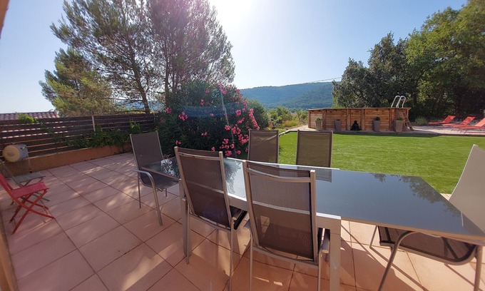 Nans-les-Pins Casa | Rêves en Provence, Piscine,billard, Calme, vue sur la Sainte Baume