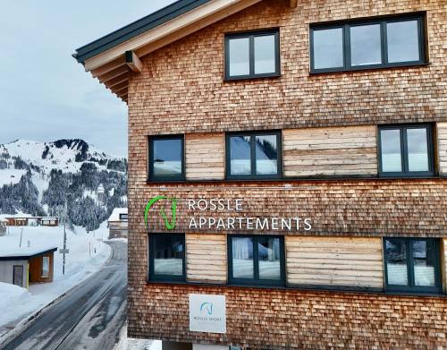 Faschina Apartamento | Rössle Appartements und Sport Rössle Skiverleih & Sportgeschäft
