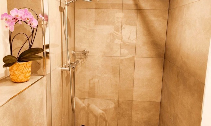 Ruettenscheid Apartamento | RüWellnessSuite - apartment/apartment, bath, WC