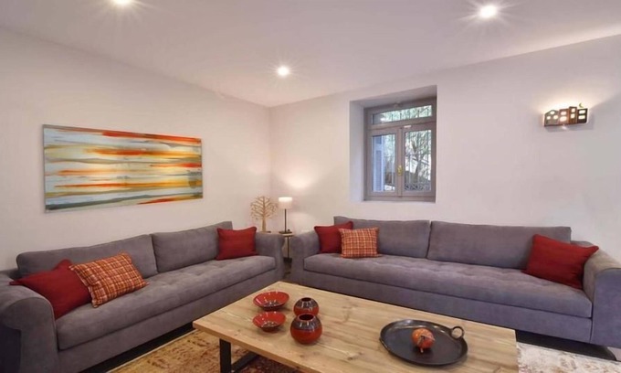 Filopappou Villa | R 963 Villa Olivia Philoppapou