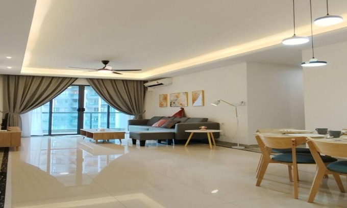 Central District Condominio | R&F PrincessCove @ Johor Bahru by HomeStay888/6pax/3BedRoom2BathRoom/5MIN to CIQ