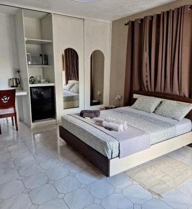 Tombeau Bay Casa | R Garden Studio 1 - Ensuite avec accès privé et indépendant