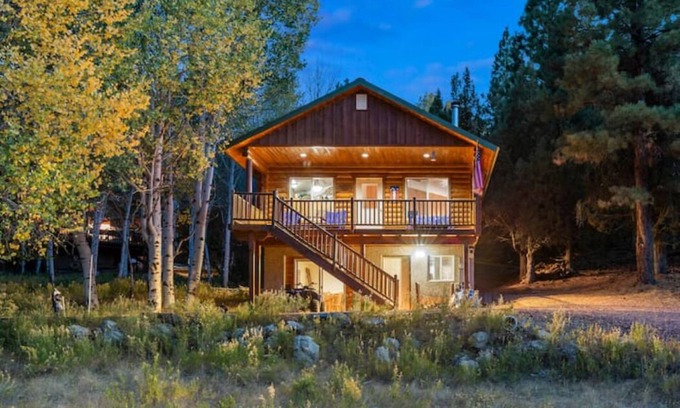 Long Valley Junction Cabina | "R & R" propiedad y operado por una familia cariñosa que mira para compartir nuestra casa con usted