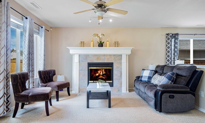 Renton Casa | R1: Leverage Villa