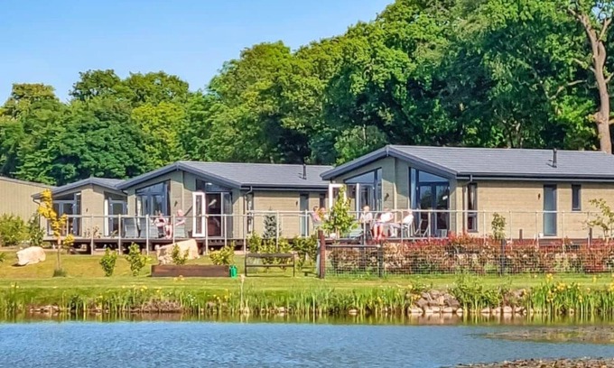 Sturton By Stow Chalet De Esquí | Alojamiento de 2 habitaciones en Thorney, Nr Lincoln