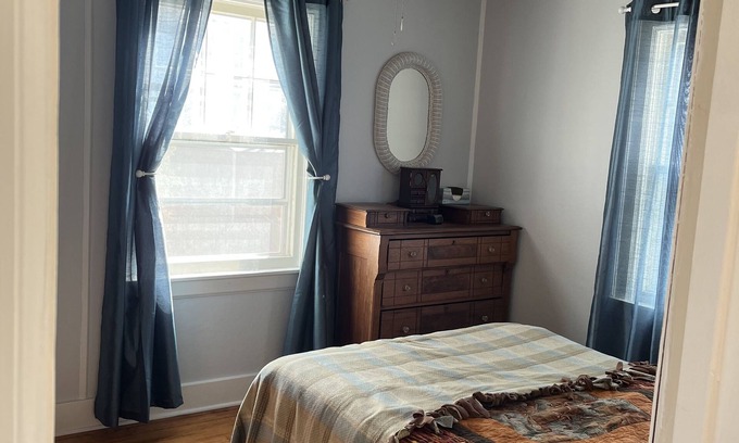Walloon Lake Cabaña | Rabbit Run - Cozy cottage in the heart of Walloon Lake Village. Family-friendly!