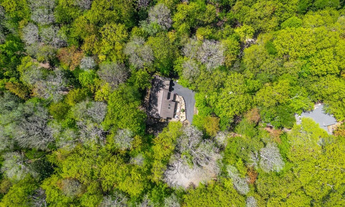 Birchwood Farms Casa | Radcliff Retreat: 4 BR, 2.5 BA House in Harbor Springs, Sleeps 8