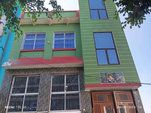 Govardhan Casa | RADHA APARTMENTS Stay