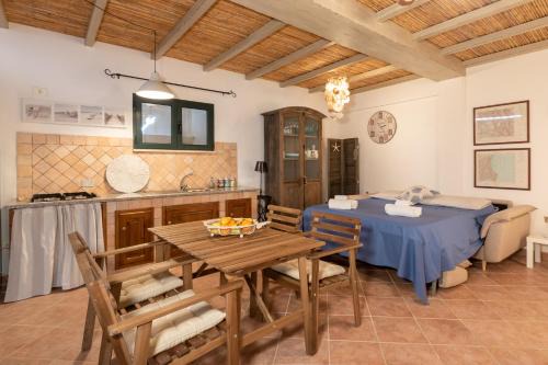 Sos Alinos Apartamento | Raffinata taverna con camino