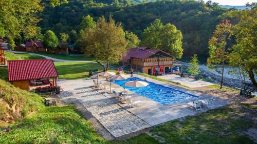 Bastasi Otro | Rafting Center "TARA-RAFT"