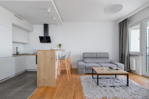 West Pomeranian Voivodeship Apartamento | Raginisa Chic Apartment by BookingHost