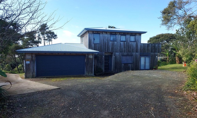 Raglan Casa | Raglan Family Holiday Stays