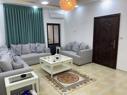 Jerash Apartamento | Raha's house