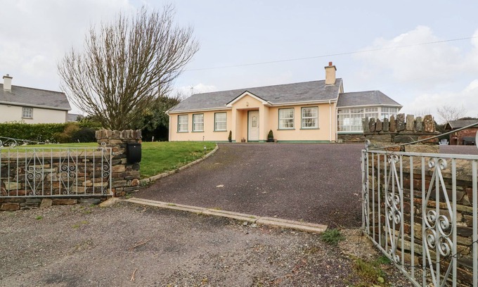 Castletownsend Cabaña | RAHEEN, family friendly in Castletownshend, County Cork