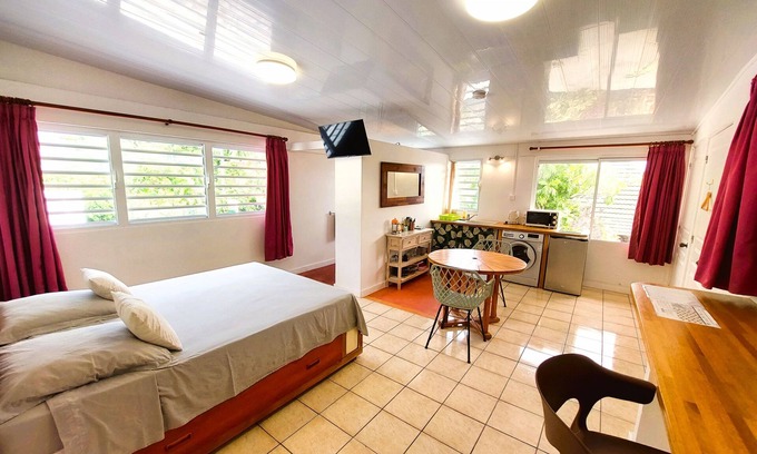 Teahupoo Casa | RAIATEA - Studio TUMARAA