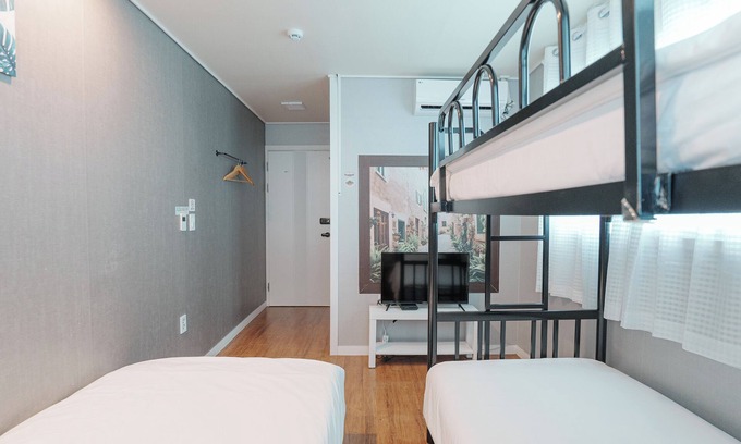 Unseo-dong Casa | Rainbootsguesthouse