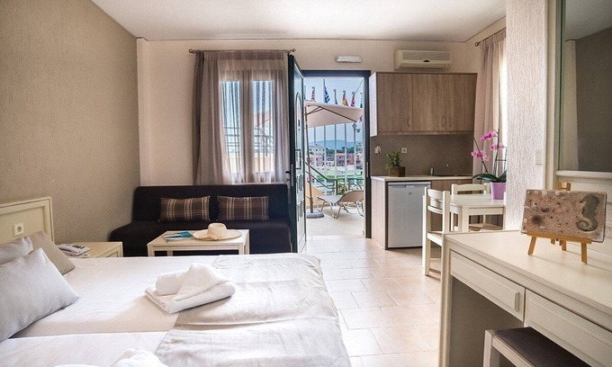Makrys Tichos Apartamento | Rainbow Hotel Apartments