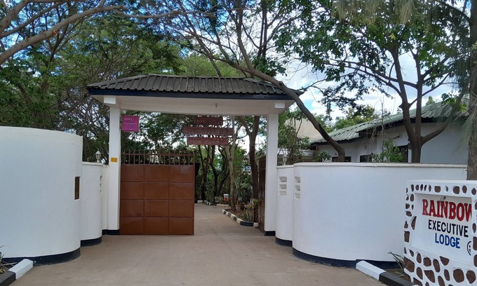Boma la Ngombe Cabina | Rainbow Lodge