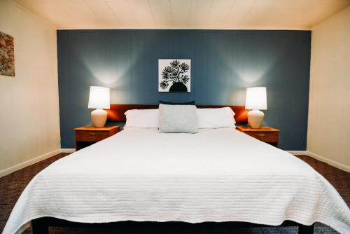 East Stroudsburg Complejo | Rainbow Mountain Resort - LGBTQ Friendly