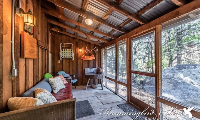 Ruidoso Cabina | La cabaña más linda de Rainbow Oaks en Upper Canyon 'en 3 acres
