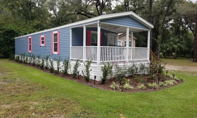 Dunnellon Casa | Rainbow River Bungalow Unit M, with quick access to KP HOLE!