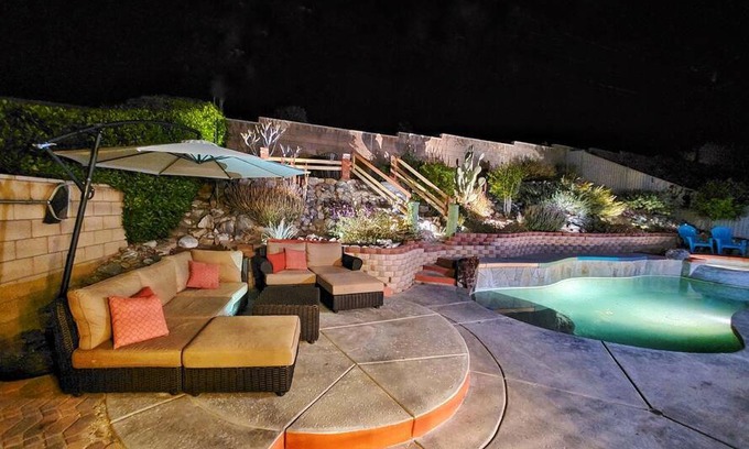 Desert Hot Springs Casa | Rainbow Springs - 5 Bedroom Oasis w/ Pool+Spa