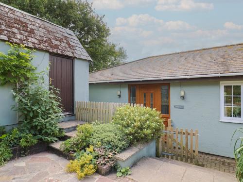 West Buckland Casa | Rainbow View