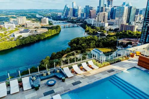 Rainey Street Historic District Apartamento | Rainey St Luxury Condo Balcony