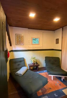 Camboriu Casa | Rainforest Retreat Home and Waterfall