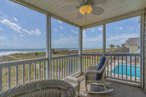 North Myrtle Beach Casa | Raintree Villa Oceanfront Unit A1