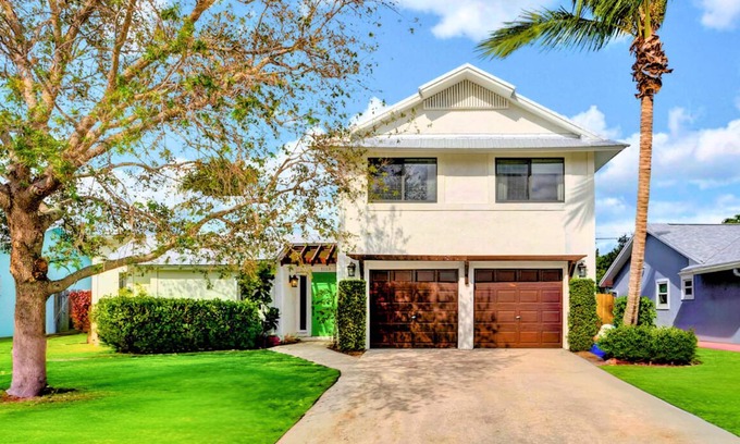 Florida North Atlantic Coast Casa | Rainwood Retreat - Palm Beach Gardens Retreat for Families & Groups: Sleeps 8