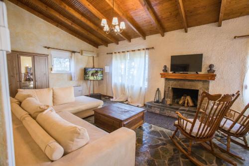Polidrosos Casa | Raise Polydrosos Mountain stay