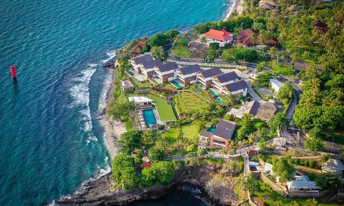 Senggigi Complejo | Rajavilla Lombok Resort - Seaside Serenity