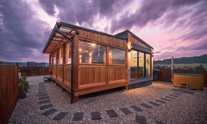 Mieroszow Casa | Rajska Polana