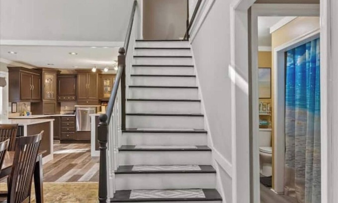Raleigh Casa | Raleigh Oasis: City Convenience Meets Country Calm